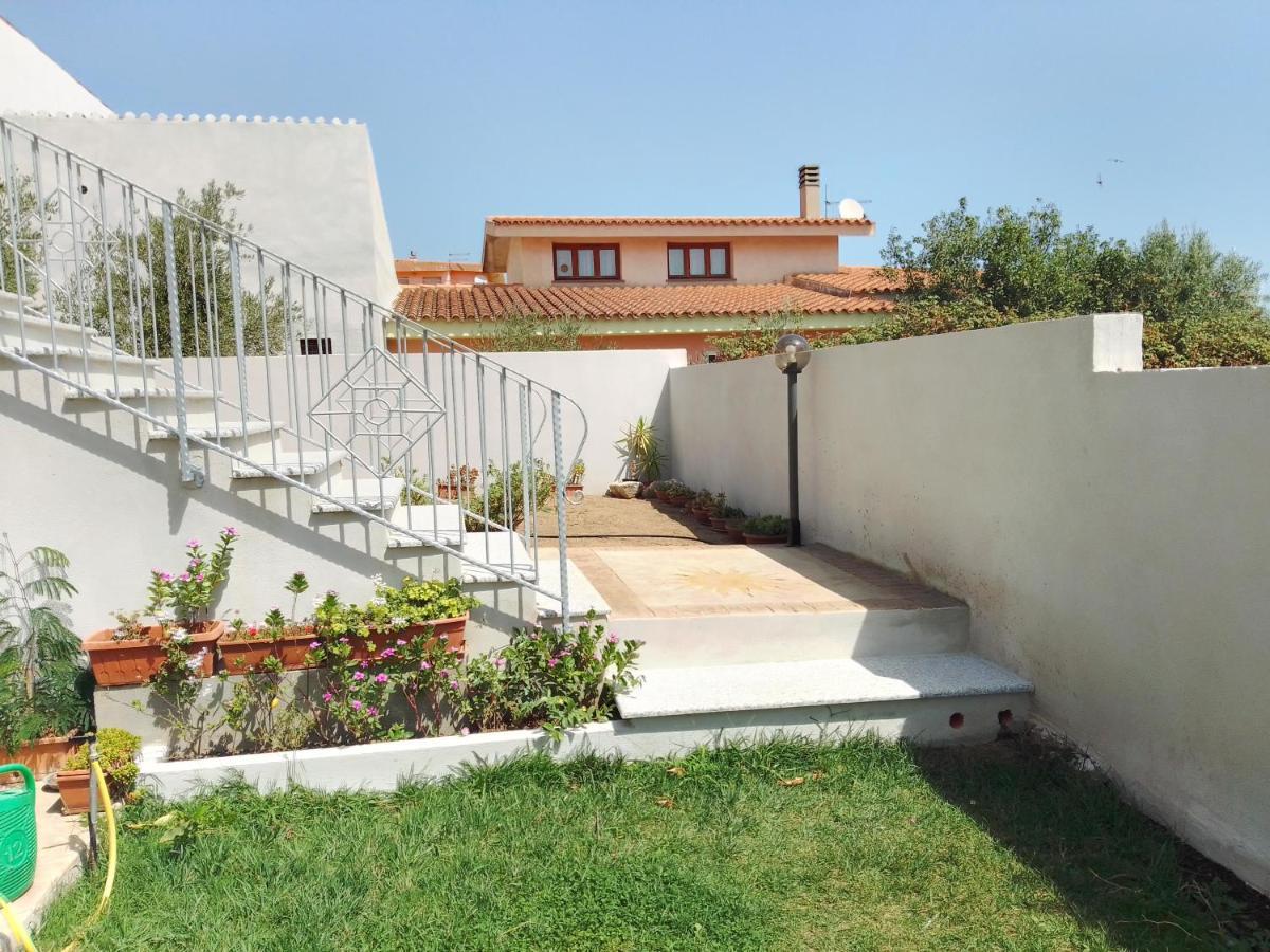 Siniscola Casa Vacanze Olmo エクステリア 写真